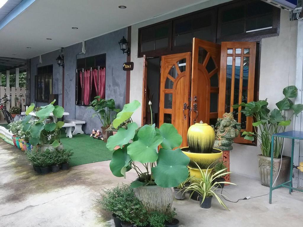 Sawang Guesthouse Ban Sawang Yai Exterior photo