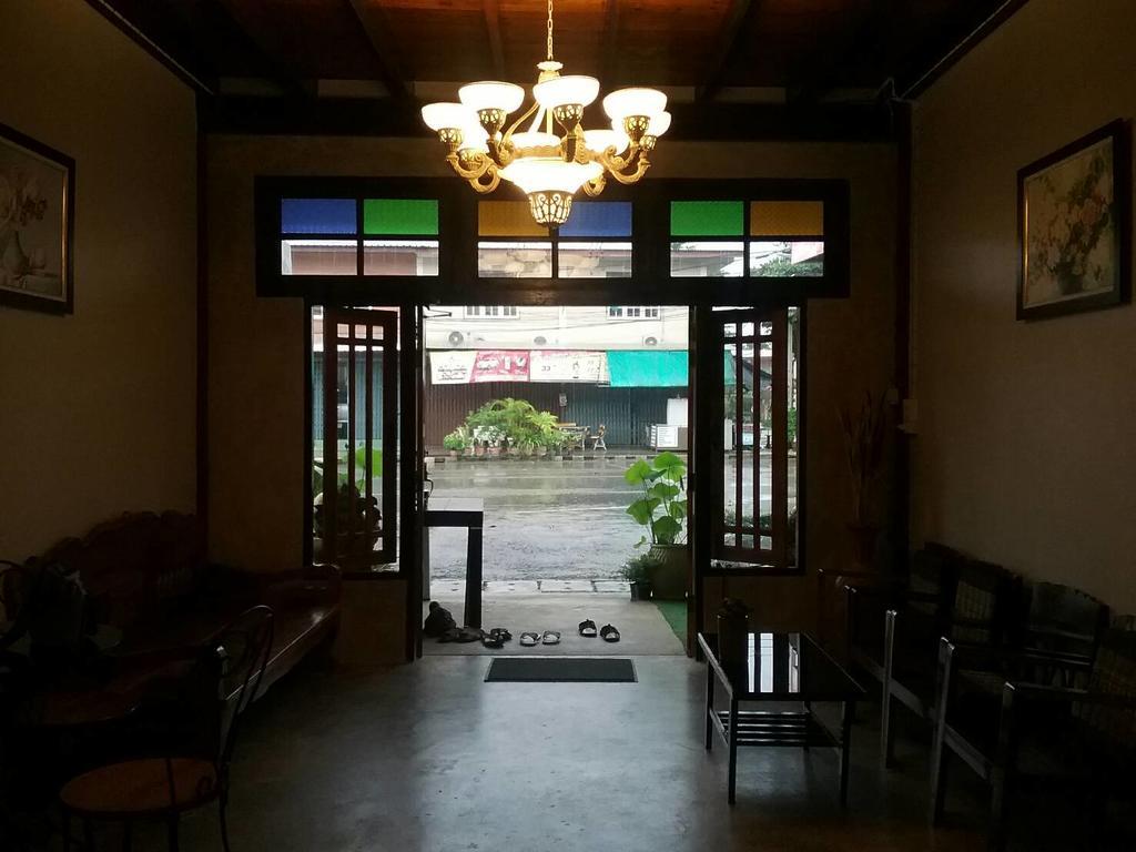 Sawang Guesthouse Ban Sawang Yai Exterior photo