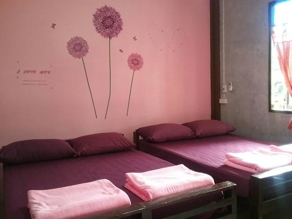 Sawang Guesthouse Ban Sawang Yai Exterior photo